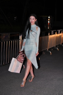 【精选街拍】Vol.3411 大气礼服露背裙 [167P-4.40GB]